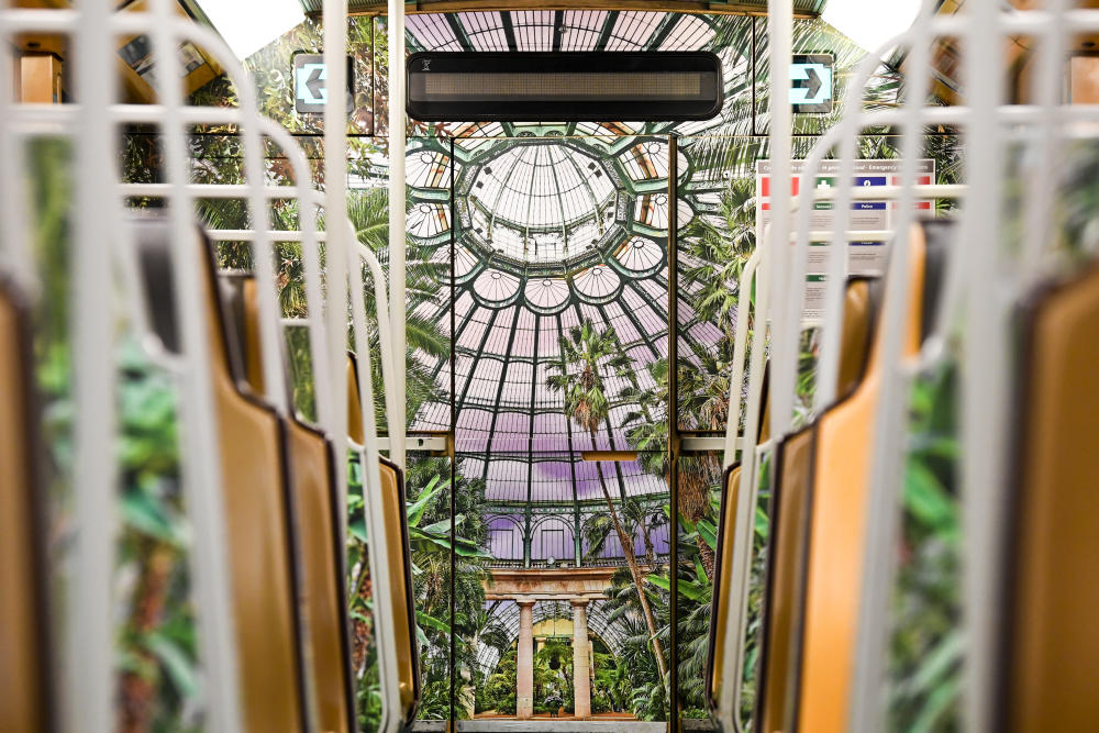 serres royales laeken metro